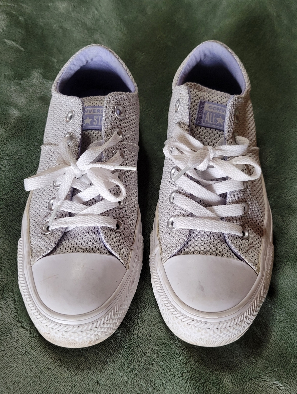 Converse All Star Low Top Sneakers in Light Gray